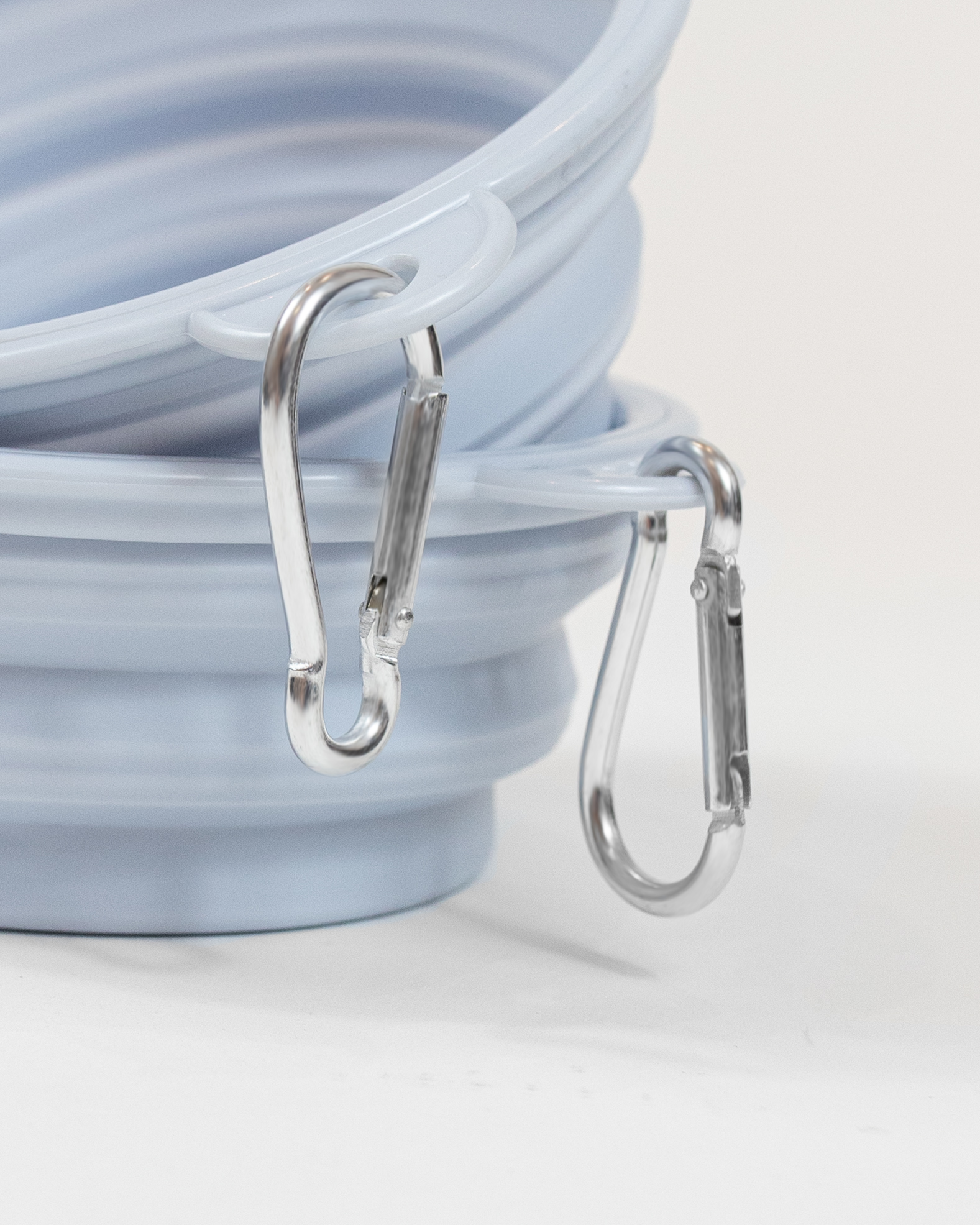 DumasGoods-dog-italian-greyhound-food-travel-bowl-hanging detail of pop-up bowl